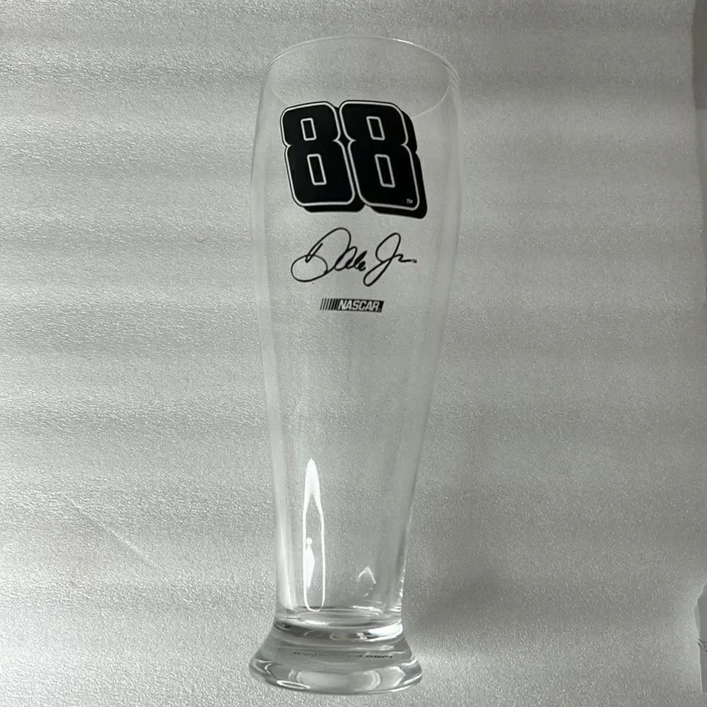 Nascar 88 Dale Jr 20 Ounce Drinking Beer Glass